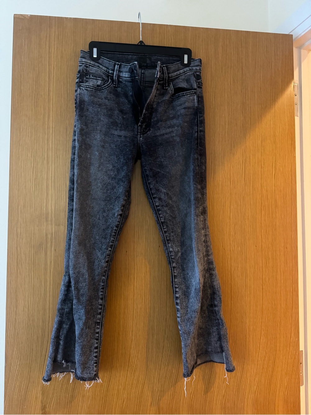 MOTHER The Insider Crop Step Fray Jeans